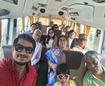 Tour Route : Varanasi, Prayagraj, Ayodhya, Lucknow